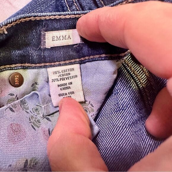 A&F Emma Straight Leg Jeans-Size 2L - Picture 4 of 5